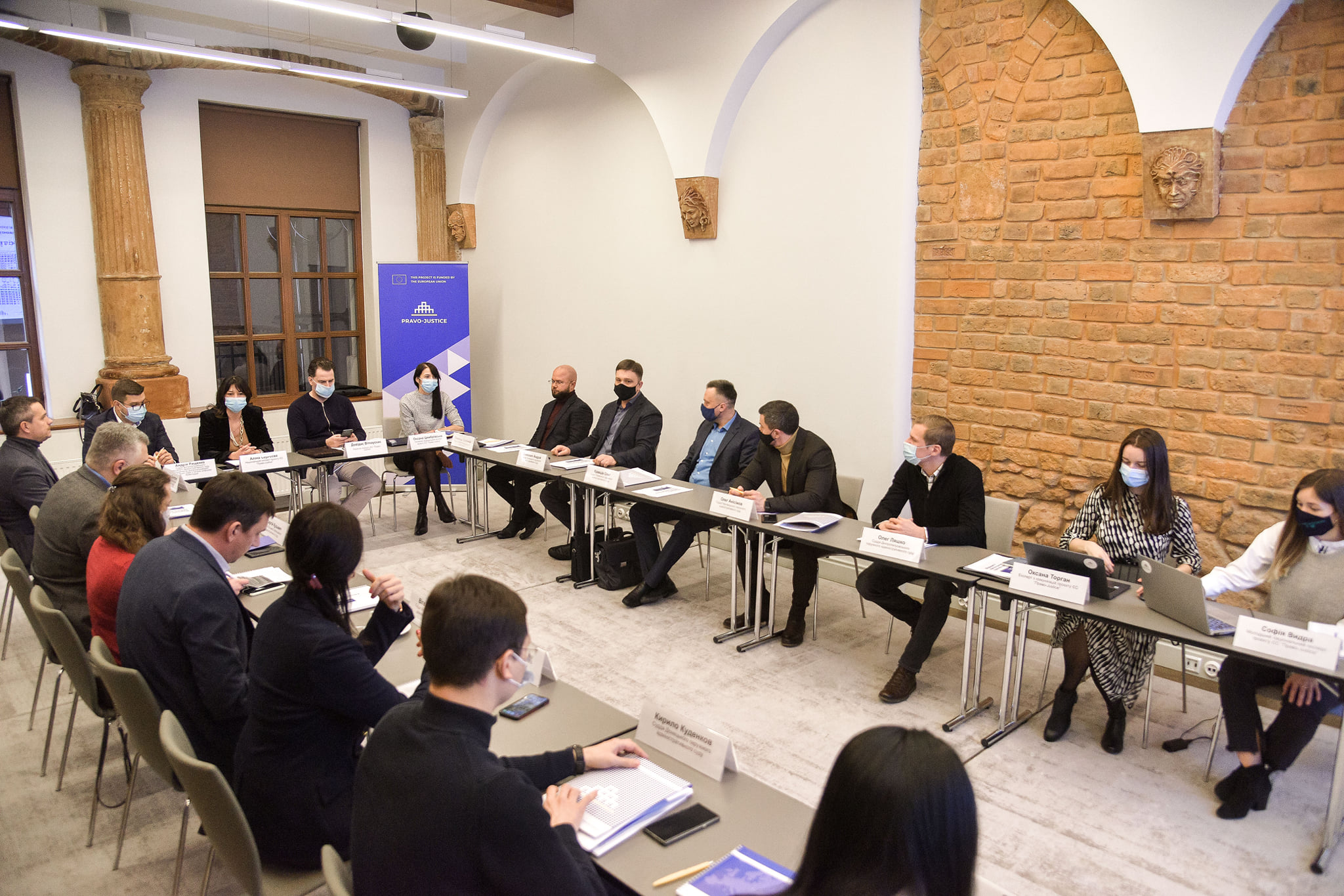 60b749c70c1a8109245815